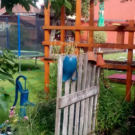 U Adamov Apartamento