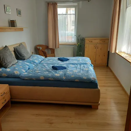 U Adamov Apartamento